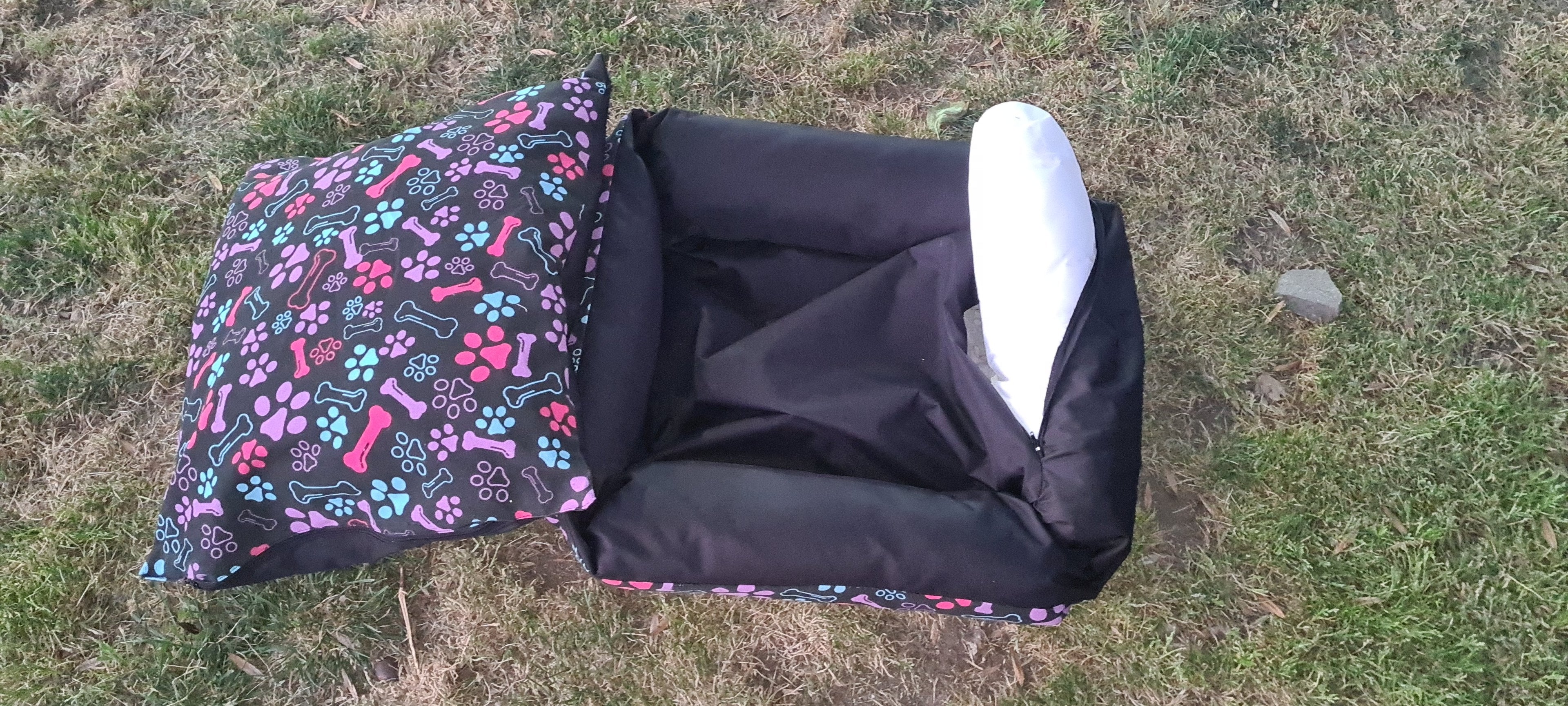 Cama rectangular Rosa (100% desmontable con cierres)