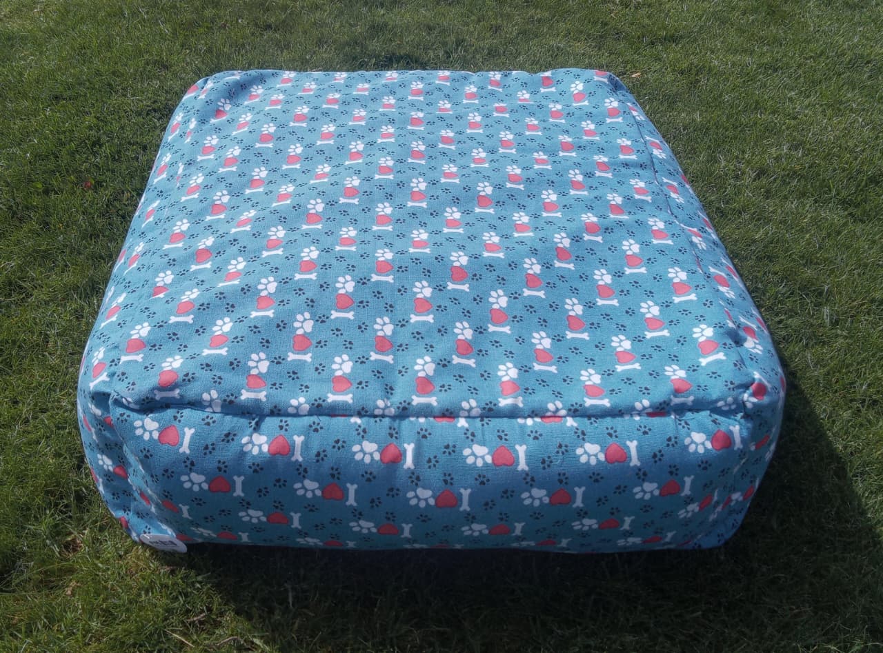 Cama rectangular Azul (100% desmontable con cierres)